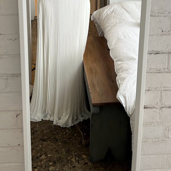 Alexis Sunniva White Dress - Picture 8 of 8